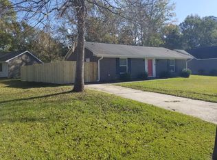 401 Carolina Cir, Ladson, SC 29456