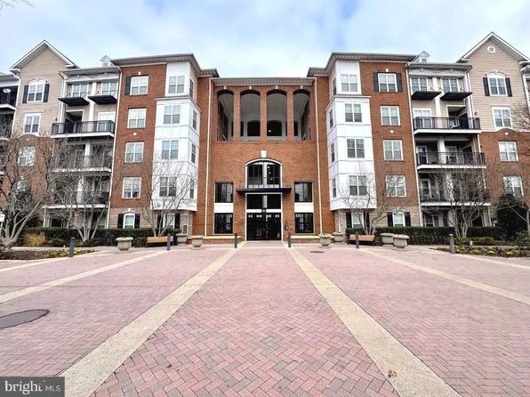 501 Hungerford Dr APT 110, Rockville, MD 20850