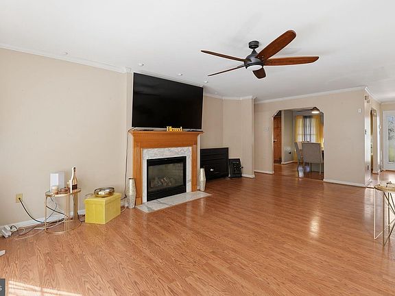 5th image of 6870 Hawkins Gate Rd