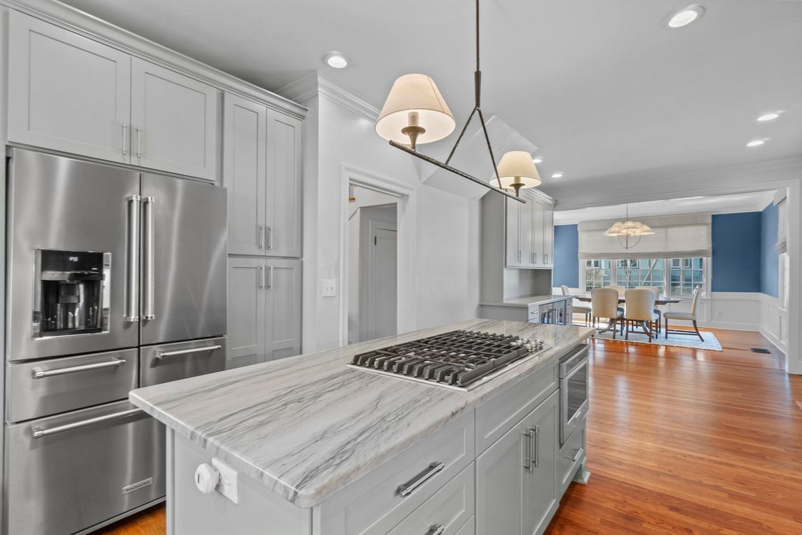 next background image