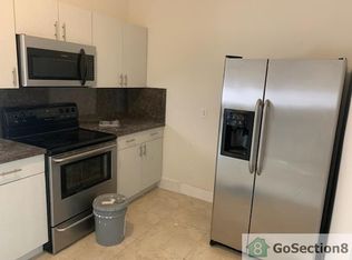 1662 NW 1st St, Miami, FL 33125
