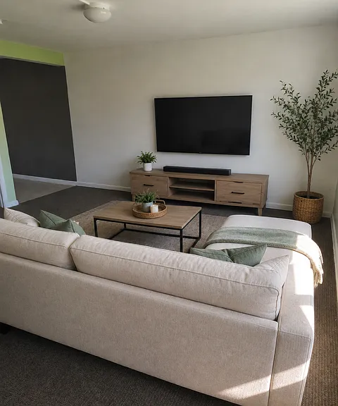Phoenix On 10th — Photo 6