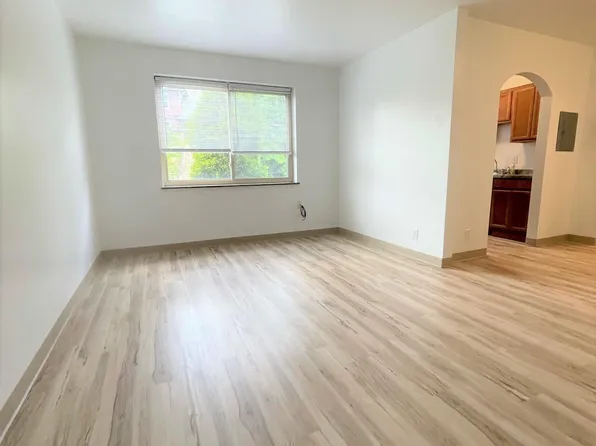 5710 Phillips Ave, Pittsburgh, PA