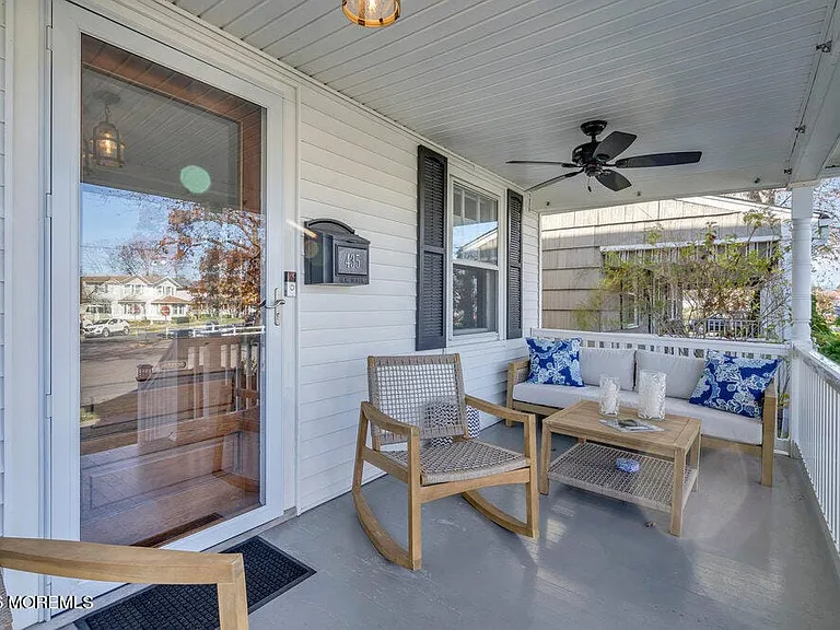 435 Norwood Ave — Photo 9