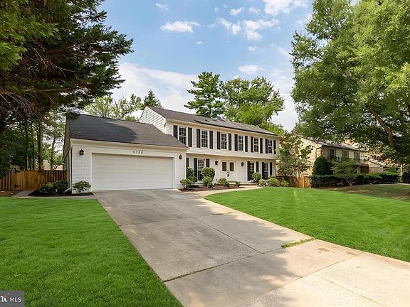 2nd image of 8740 Sleepy Hollow Ln