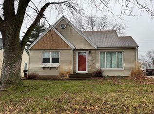 1009 E Fairoaks Ave, Peoria, IL