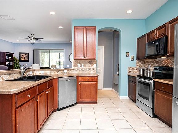 3rd image of 649 Chesney Dr
