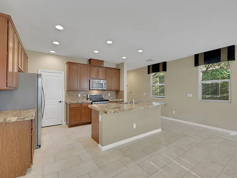 11323 Coulter Canyon St — Photo 13