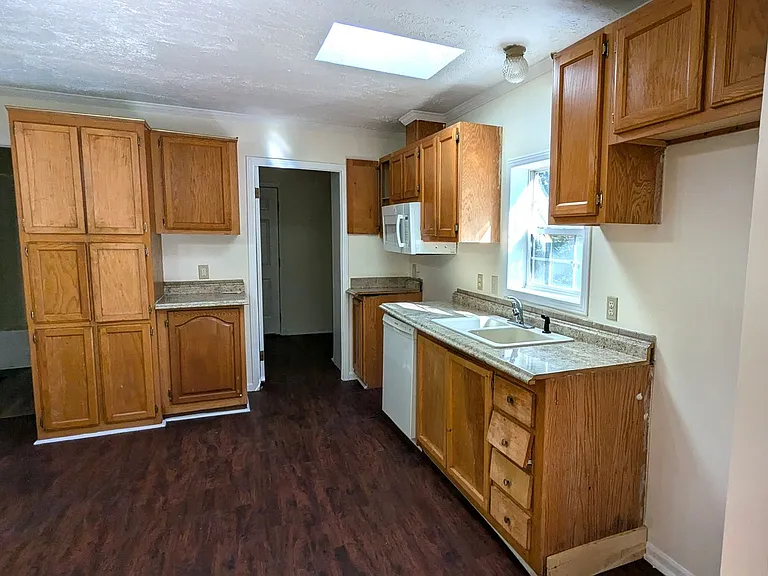 182 N Walker Rd — Photo 6