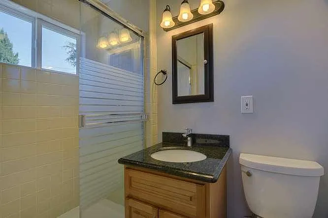 2040 Conifer Ln — Photo 18
