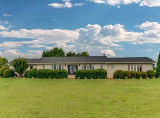 139 Lincoln Dr, Forest City, NC 28043