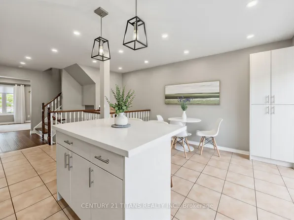 6 McGonigal Ln, Ajax, ON L1T 4G9