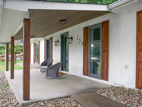 3rd image of 239 Riddles Bend Rd