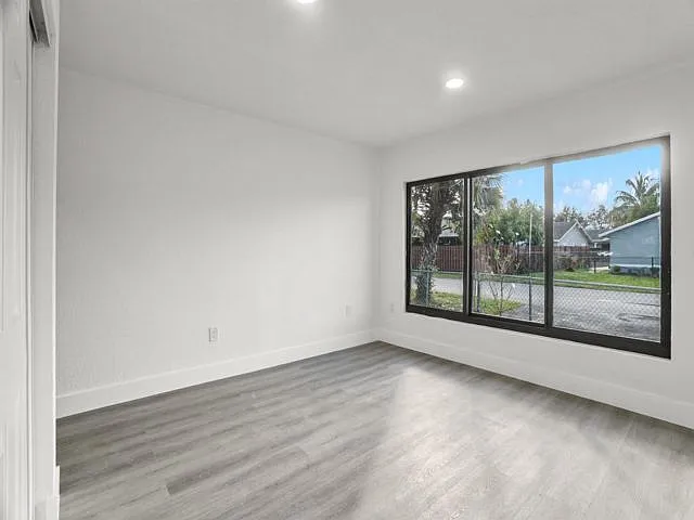 20731 NW 41st Avenue Rd — Photo 10