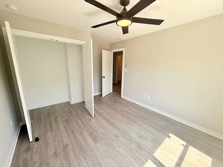 785 Whitehall Rd — Photo 19