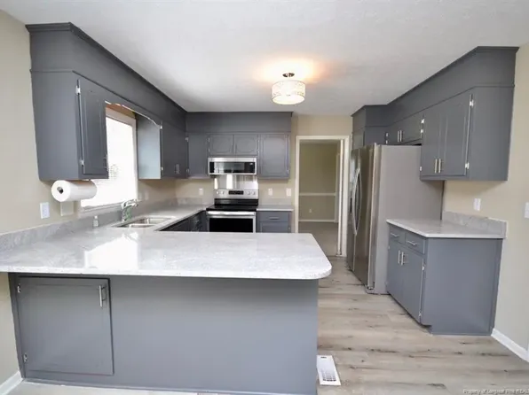 3343 Jura Dr, Fayetteville, NC 28303