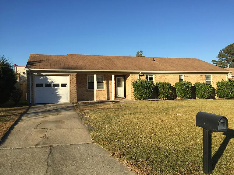 2936 Cherie Dr — Photo 1