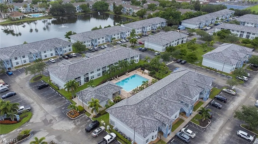 Building Photo - 8423 Bernwood Cove Loop #401