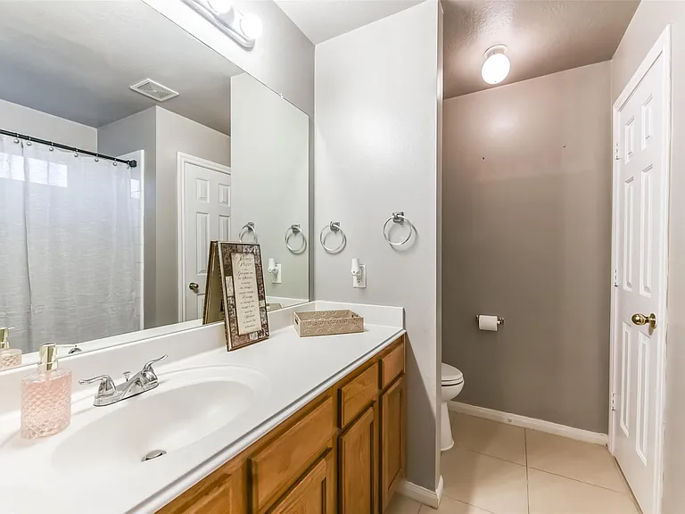 8322 Kingsbridge Meadow Dr — Photo 17
