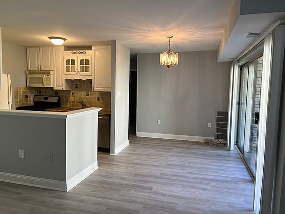 5th image of 12207 Braxfield Ct APT 6