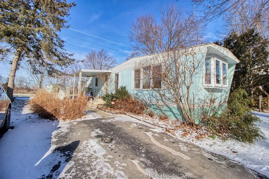 2 bed, $195,333 — Photo 2