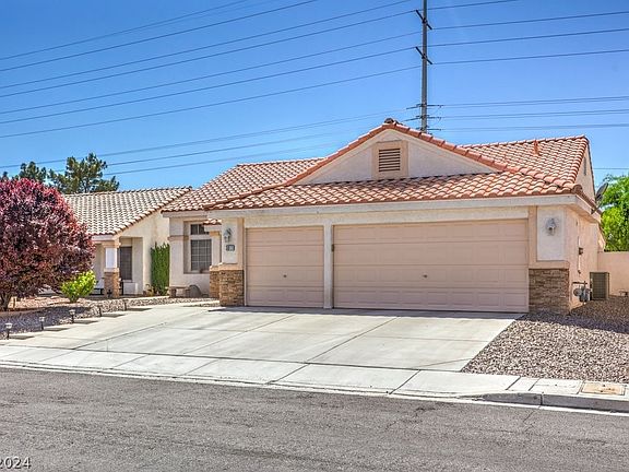2nd image of 3611 Yorba Linda Dr