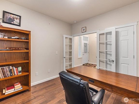 5th image of 5243 James Place SE