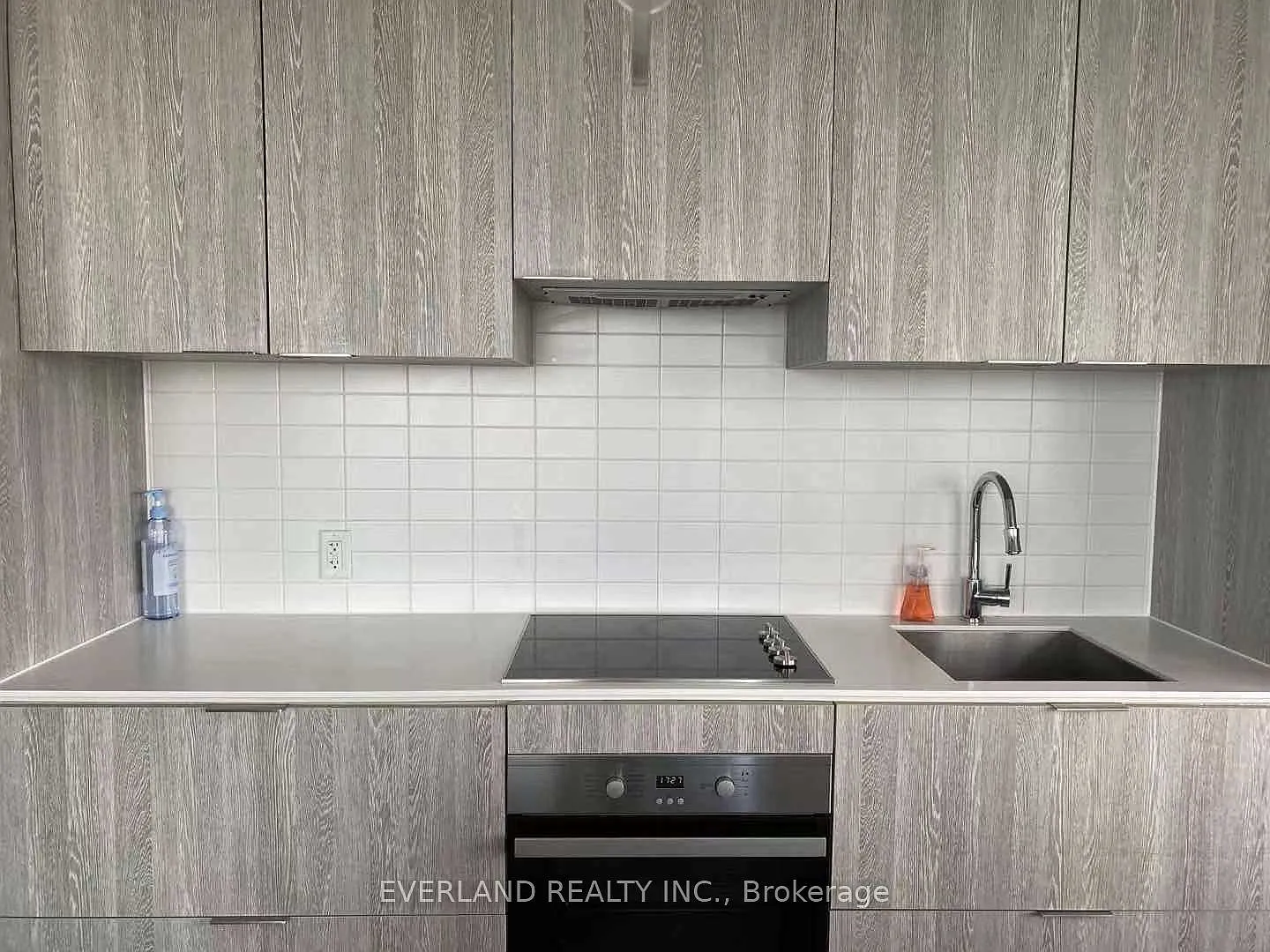 3 bed, $3,800 — Photo 3
