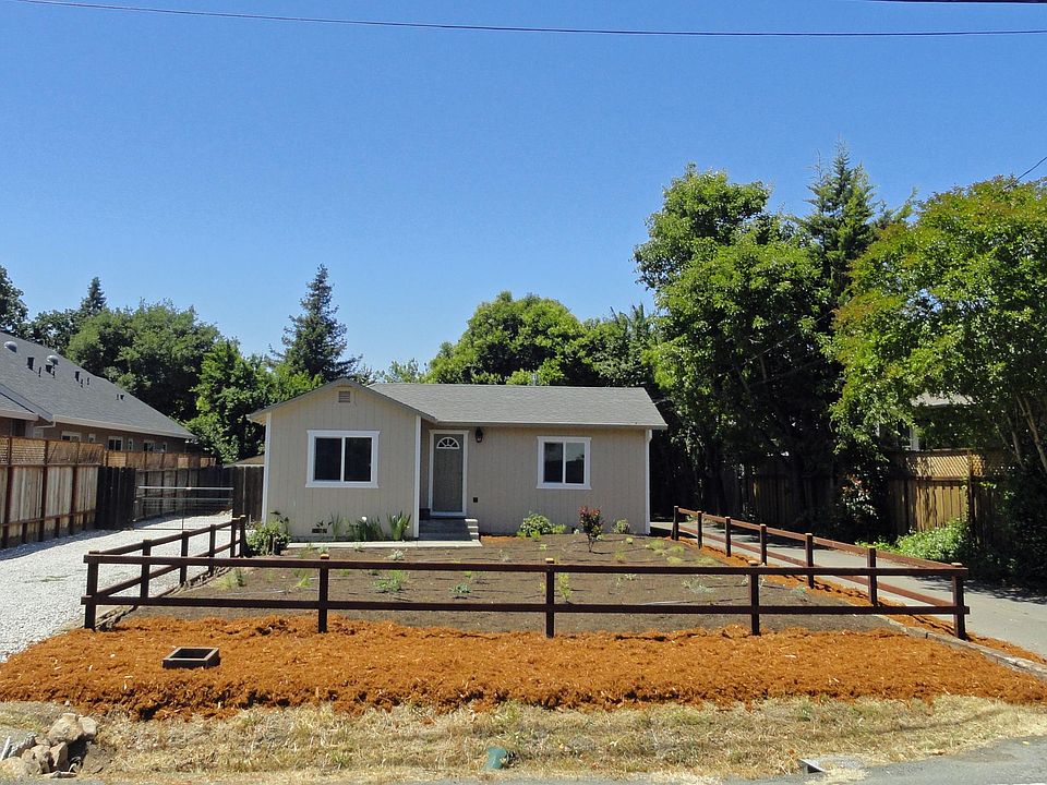 1181 Clover Drive...your new home