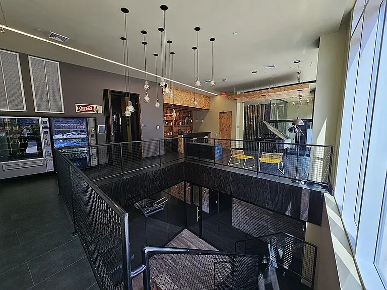 301 Sullivan Pl #F2 — Photo 20
