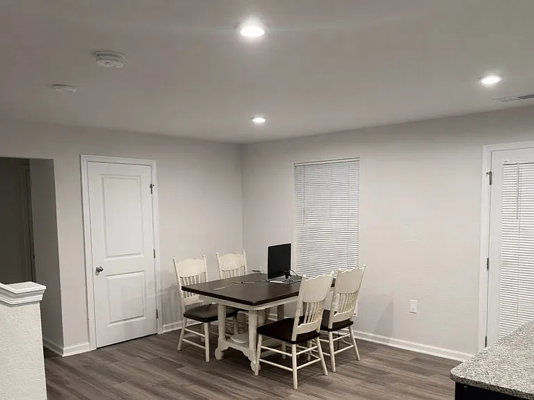 434 Forecastle St — Photo 4