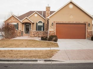 3334 S Peregrine Trl, Saratoga Springs, UT 84045
