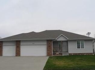 506 Eagle Ln, Underwood, IA 51576