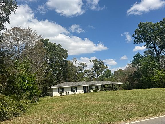 3rd image of 916 Barron Rd