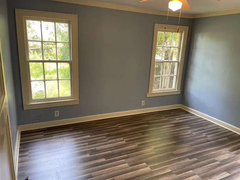 206 E McCormick St — Photo 5
