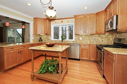 1st image of 114 Windjammer Ln