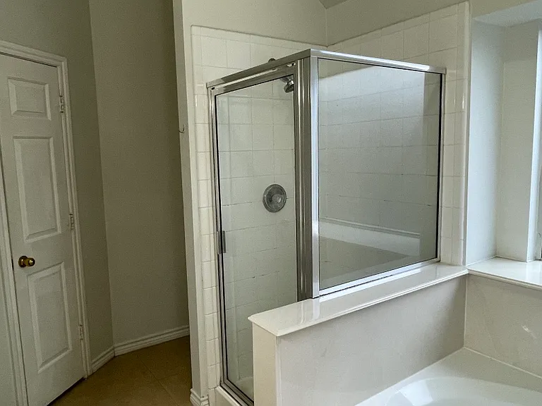 5923 Hatfield Glen Dr — Photo 17