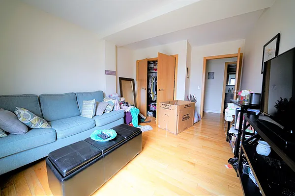 Rented by Sterling Realty Solution Inc | media 16