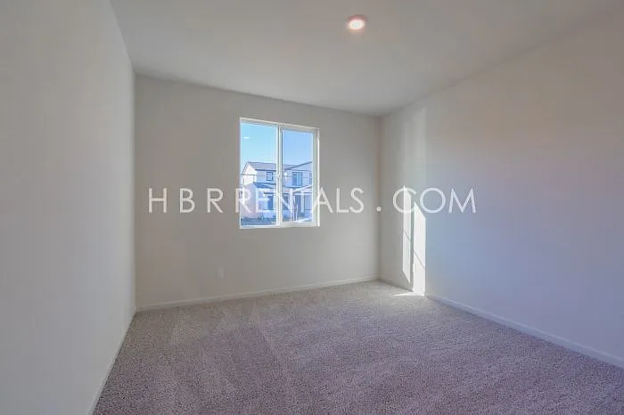1912 Medford Ave — Photo 27