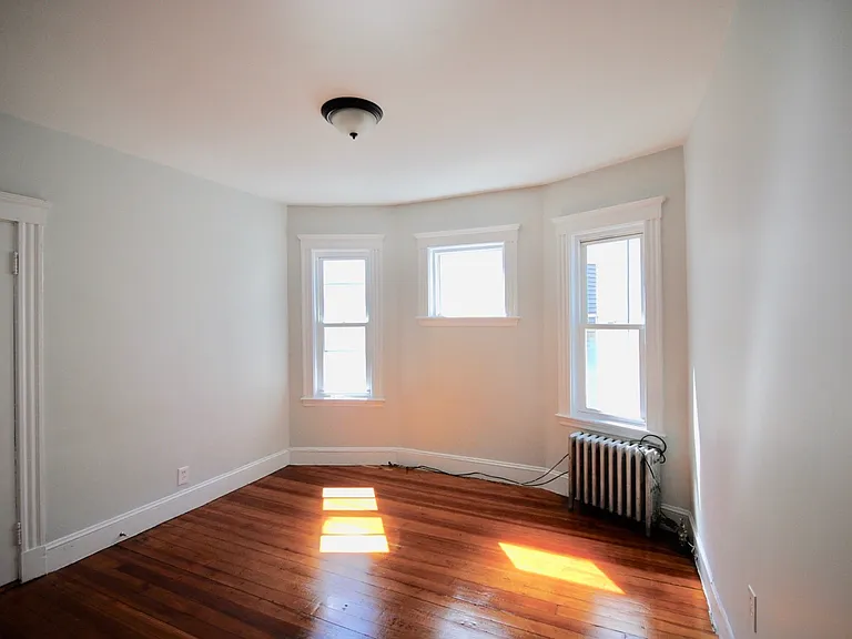 15 Cawfield Street Apartments — Photo 7