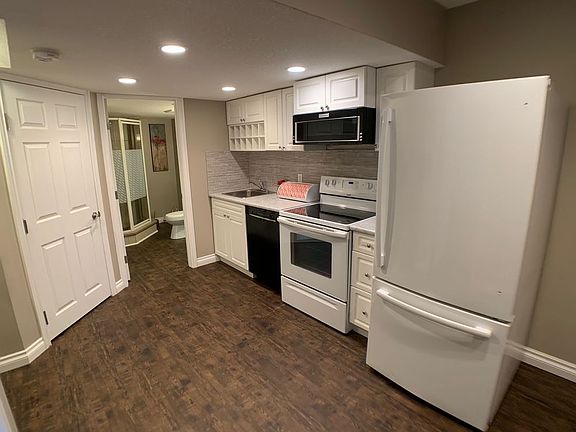3rd image of 105B Callen Dr