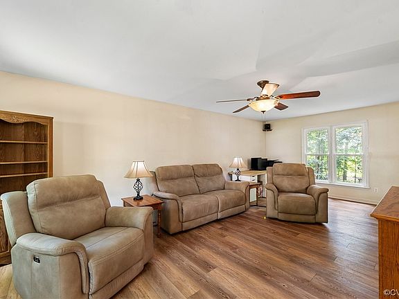 5th image of 9007 Locksley Ln