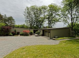 52 East Rd, Troy, NY 12180