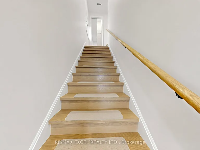 6 Lappe Ave — Photo 5