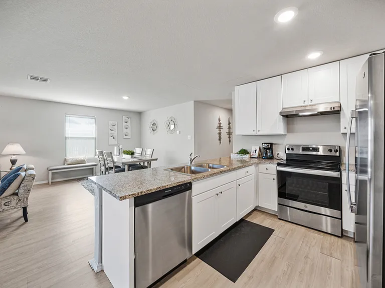 7026 Randado Ct — Photo 3