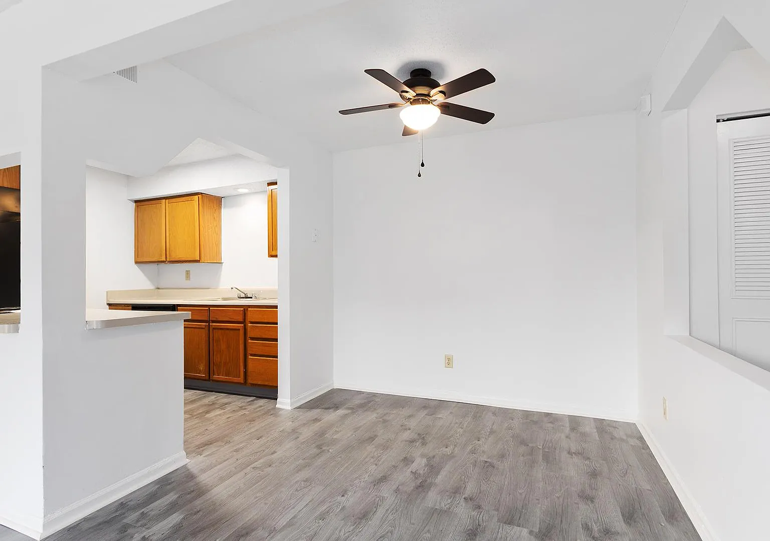 Stonegate Meadows Apartments — Photo 4