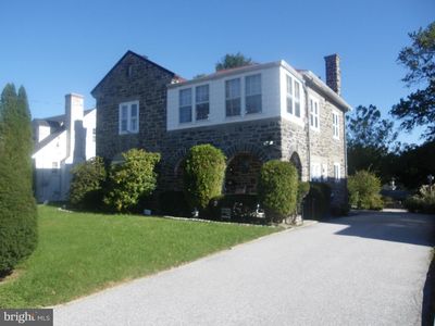 221 Bella Vista Rd, Devon, PA, 19333