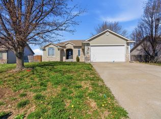 8739 William Dr, Manhattan, KS 66502