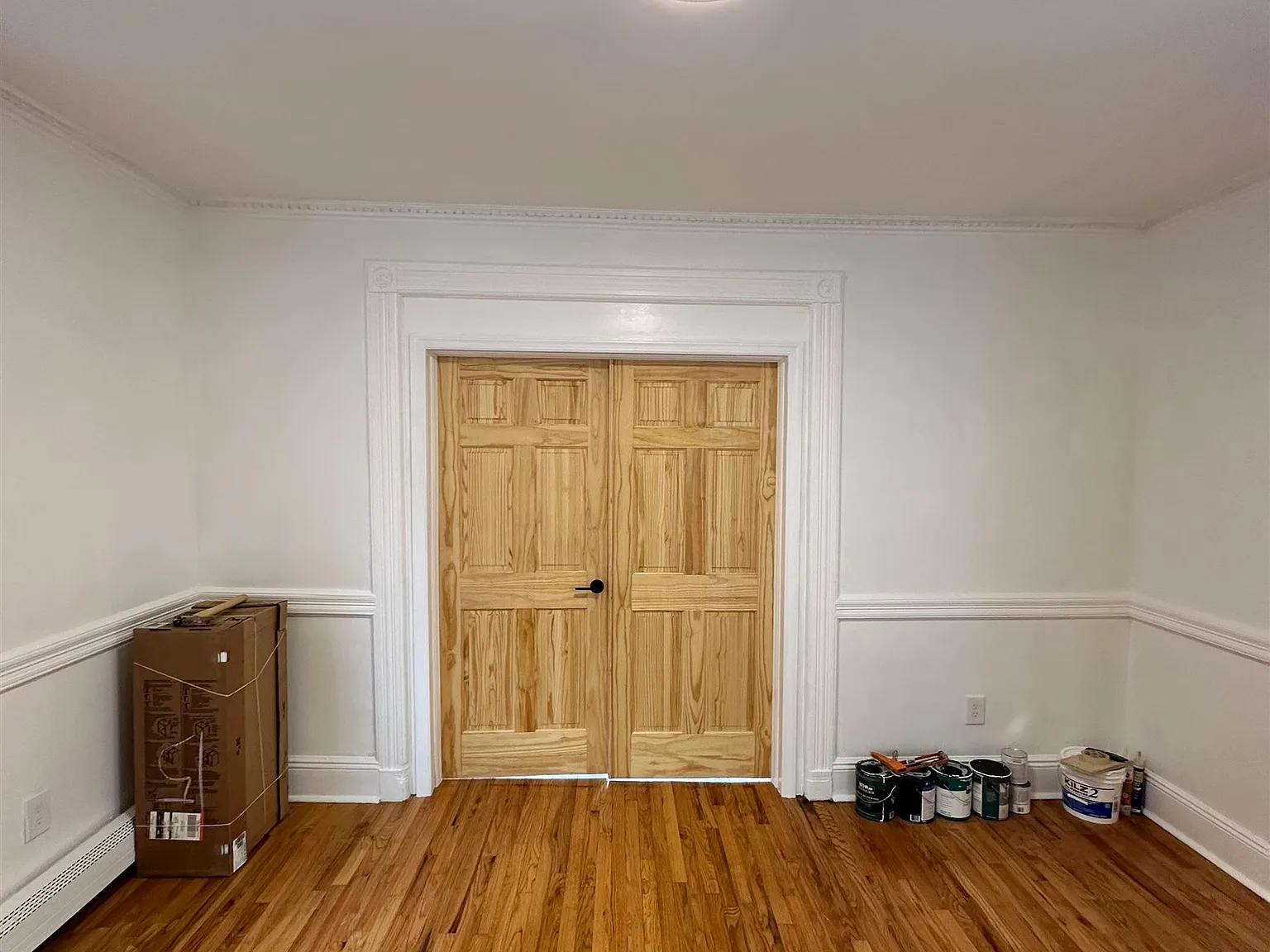 3 bed, 1.0 bath, $3,000 — Photo 2