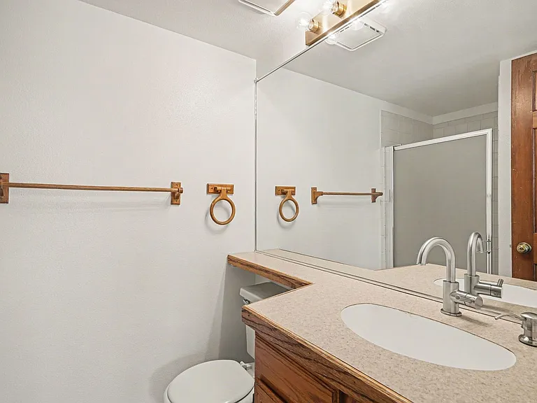 1915 S Hannibal St #D — Photo 14